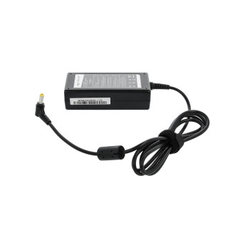 Polnilec za prenosnike Asus / Medion / Toshiba / HP Compaq / Lenovo, 65W / 19V / 3,42A / 5,5mm x 2,5mm Polnilec za prenosnike Asus / Medion / Toshiba / HP Compaq / Lenovo, 65W / 19V / 3,42A / 5,5mm x 2,5mm