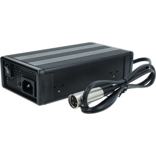 Polnilec za robotske kosilnice Ambrogio L15 / L20 / L100 / L200, 115.2W / 28.8V / 4A Polnilec za robotske kosilnice Ambrogio L15 / L20 / L100 / L200, 115.2W / 28.8V / 4A